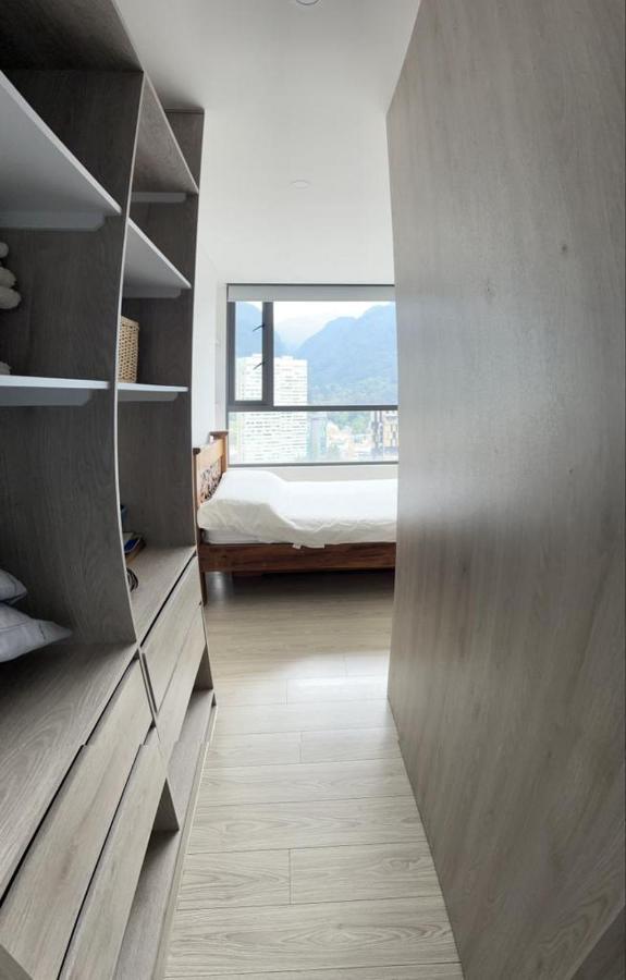 En Torre Barcelona Ve Monserrate Lado The Spotty Apartamento